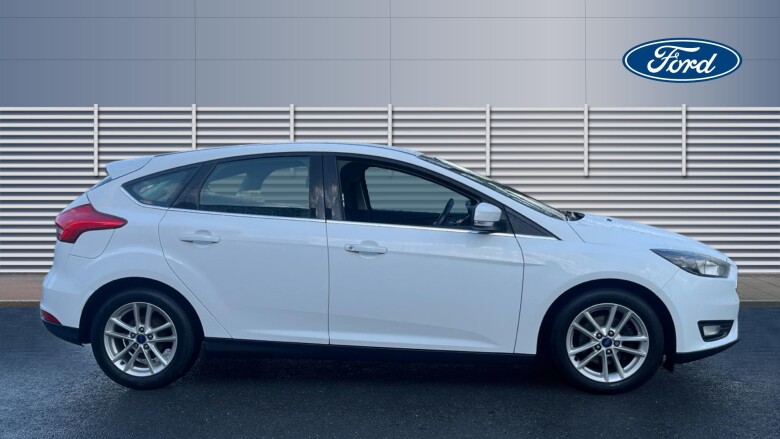 Ford Focus 1.0 EcoBoost 125 Zetec 5dr Petrol Hatchback